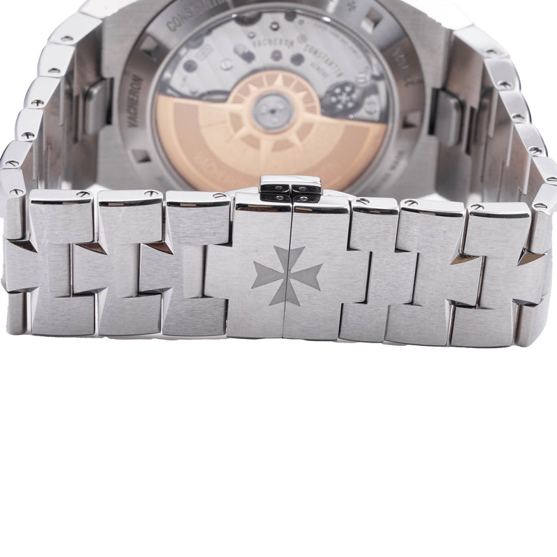 Vacheron Constantin Overseas Chronograph 42.5mm 5520V/210A-B148