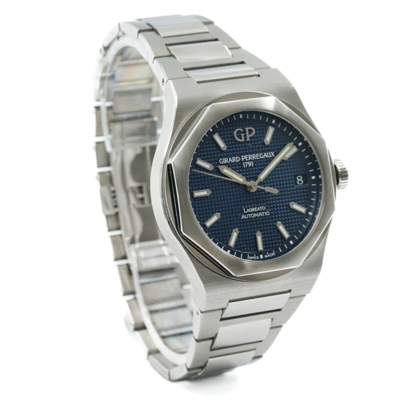 Girard Perregaux Laureato 42mm Blue Dial 81010-11-431-11A