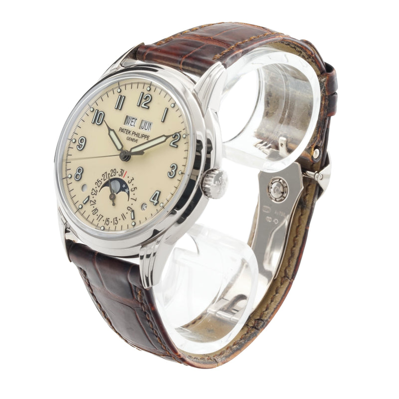 Patek Philippe Perpetual Calendar 5320G 40mm
