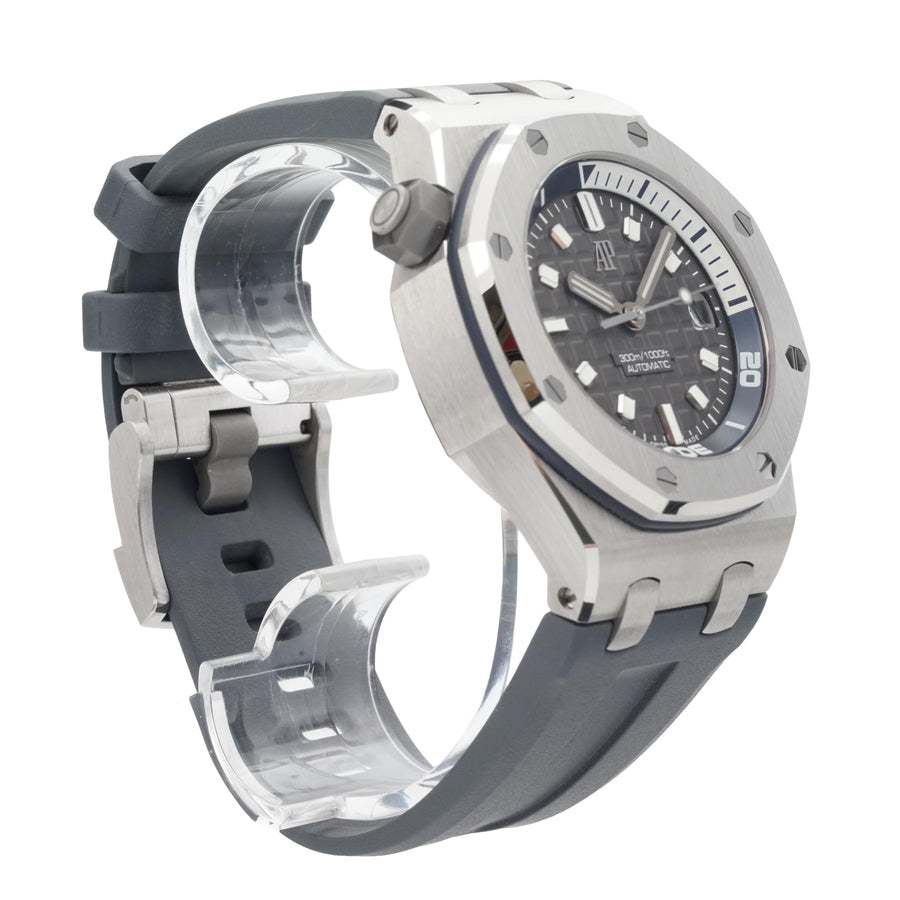 Audemars Piguet Royal Oak Offshore Diver 15720ST