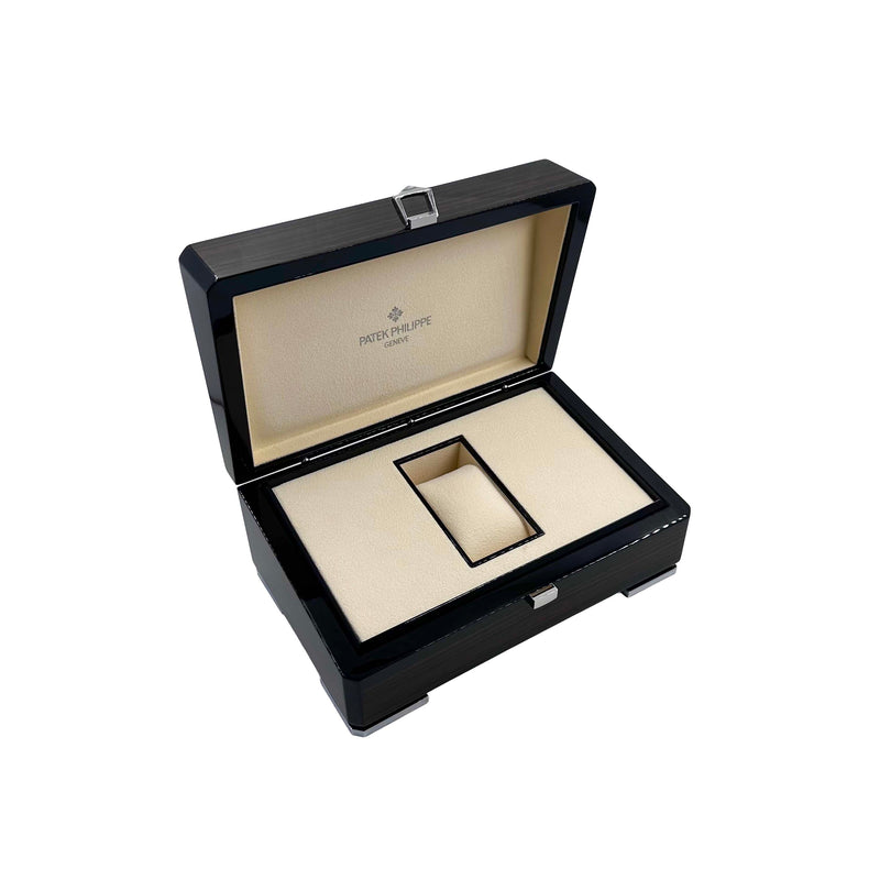 Patek Philippe Annual Calendar Chronograph 42mm Green Steel 5905-1A-001