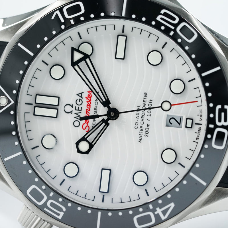Omega Seamaster Diver 300 M 2023 NEW | 300 M Co‑Axial Master Chronometer 42 mm White Dial Rubber