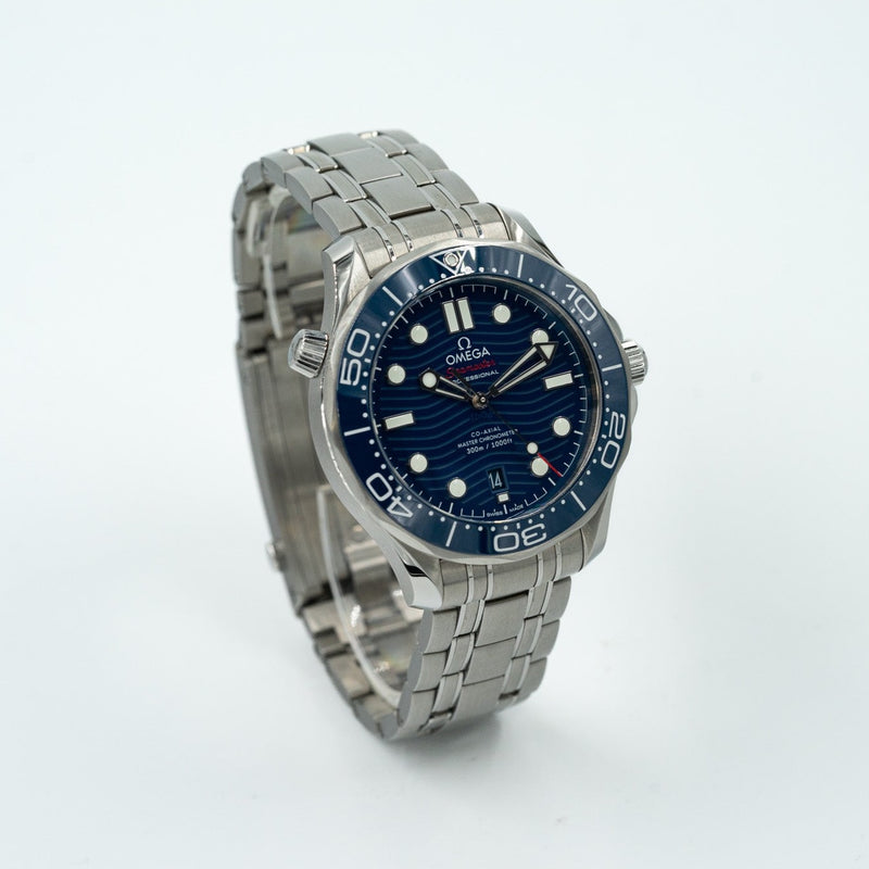 Omega Seamaster Diver 300 M 2022 Diver 300M Co‑Axial Master Chronometer Blue Steel Bracelet